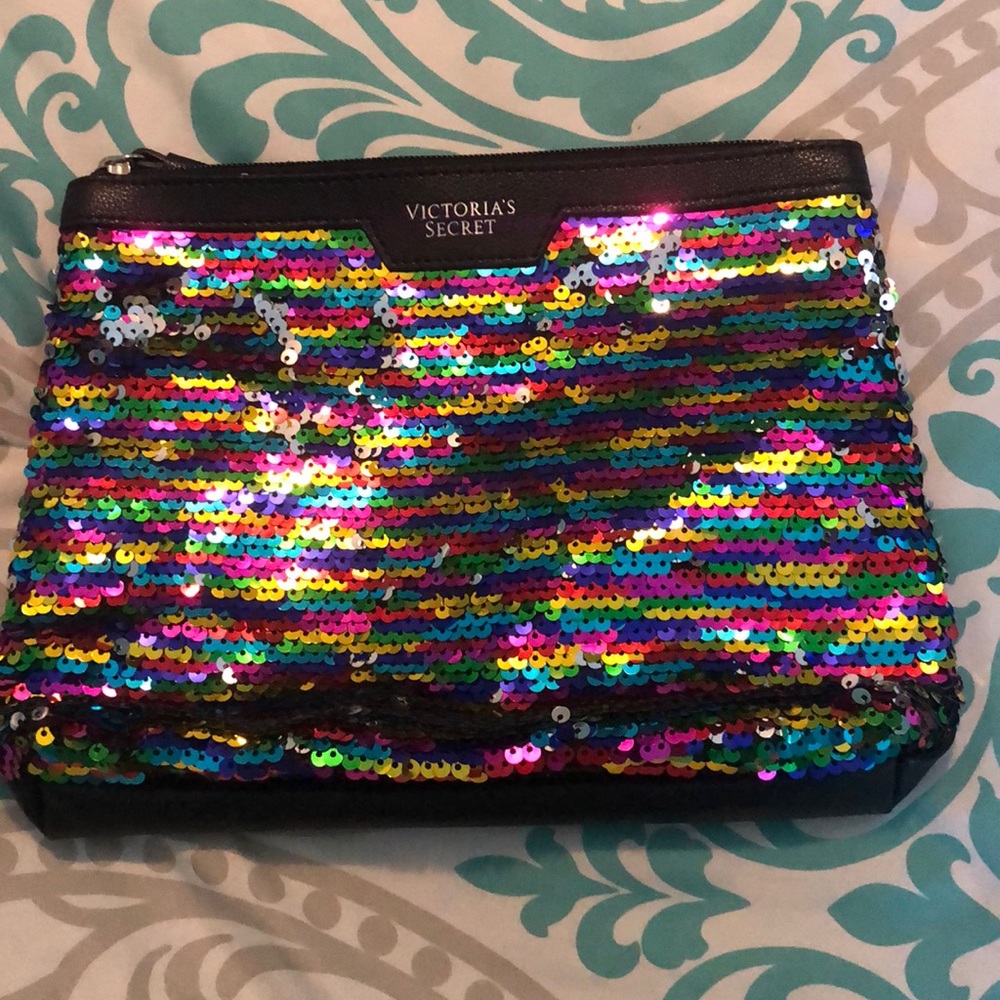 VS make up bag